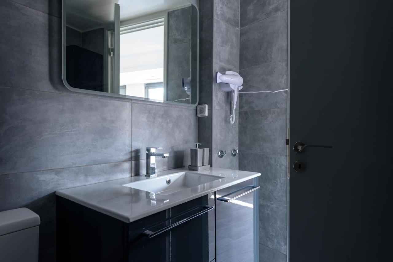 Fos Residential Apartments Atene Esterno foto