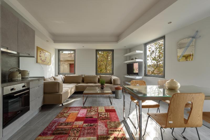 Fos Residential Apartments Atene Esterno foto