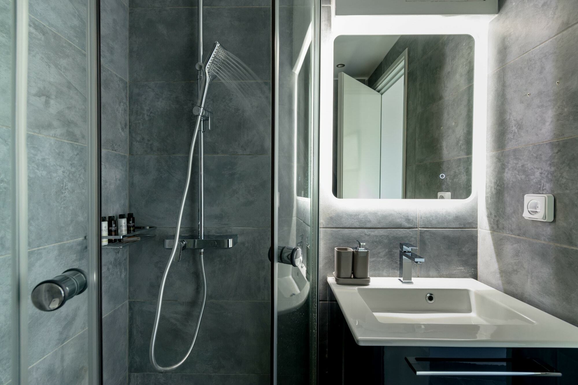 Fos Residential Apartments Atene Esterno foto